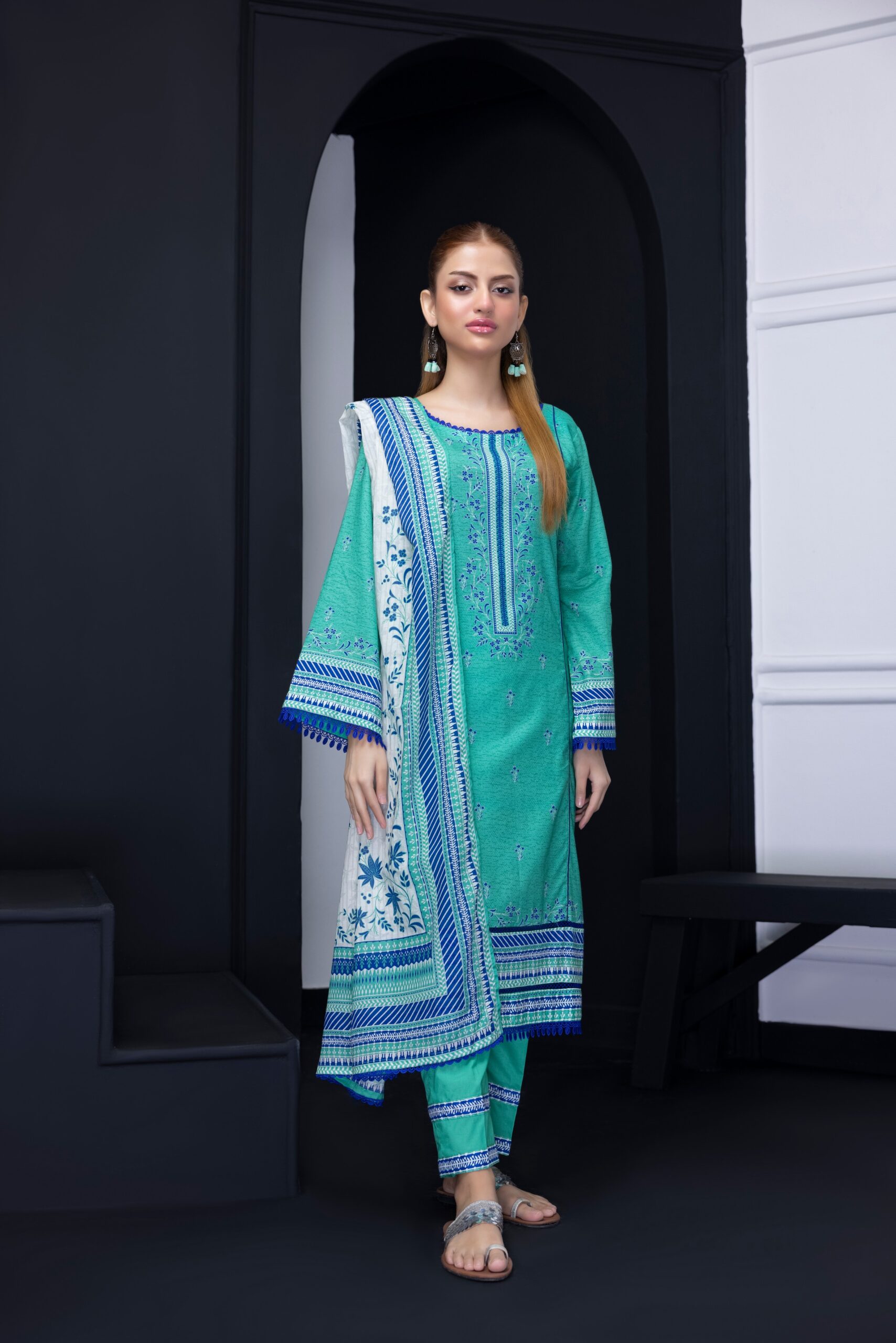 3 Pcs Lawn – Unstitched Salina by Regalia Textile