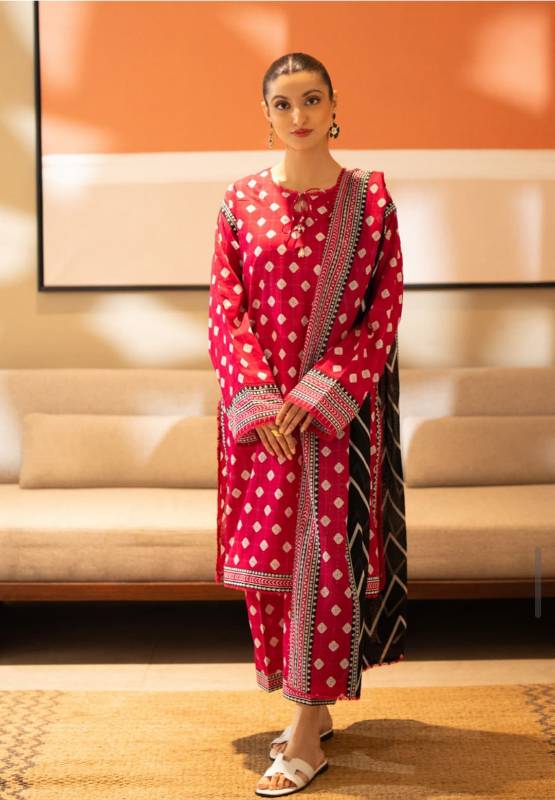 3 Pcs Lawn – Unstitched Salina by Regalia Textile