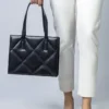 LUXE SHOULDER BAG - BLACK